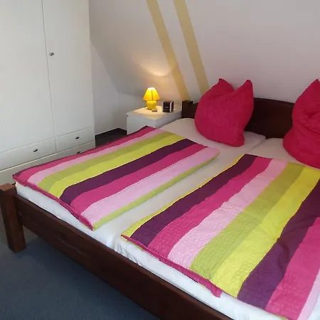 Semesterbostad Ferienhaus Hallig Hooge *